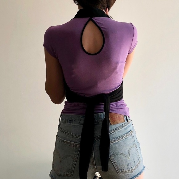 PURPLE & BLACK V-Neck t-shirt - Small - Picture 3 of 7